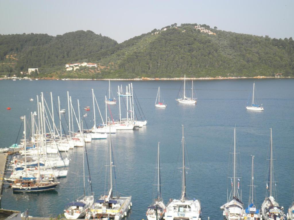 Babis Hotel Skiathos Town Ngoại thất bức ảnh