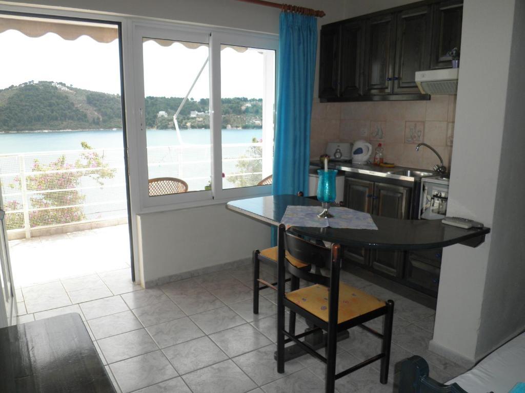 Babis Hotel Skiathos Town Ngoại thất bức ảnh