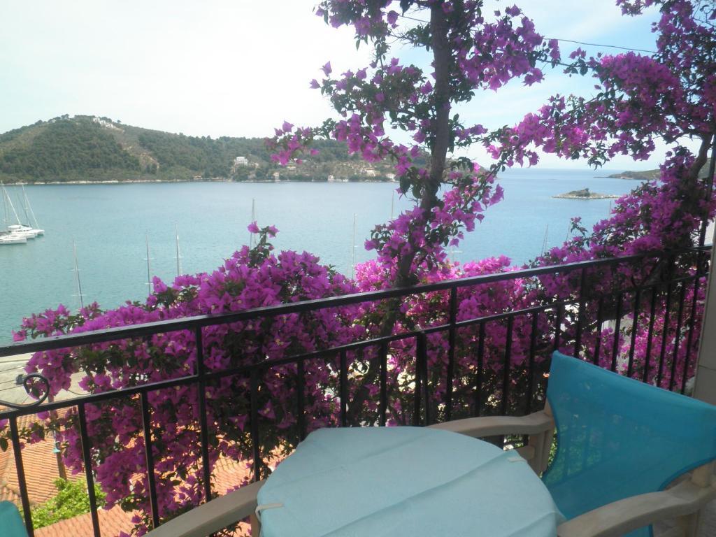 Babis Hotel Skiathos Town Ngoại thất bức ảnh