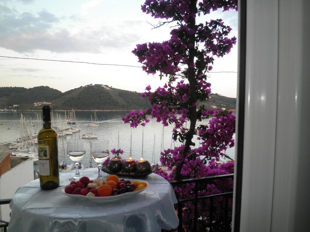 Babis Hotel Skiathos Town Ngoại thất bức ảnh